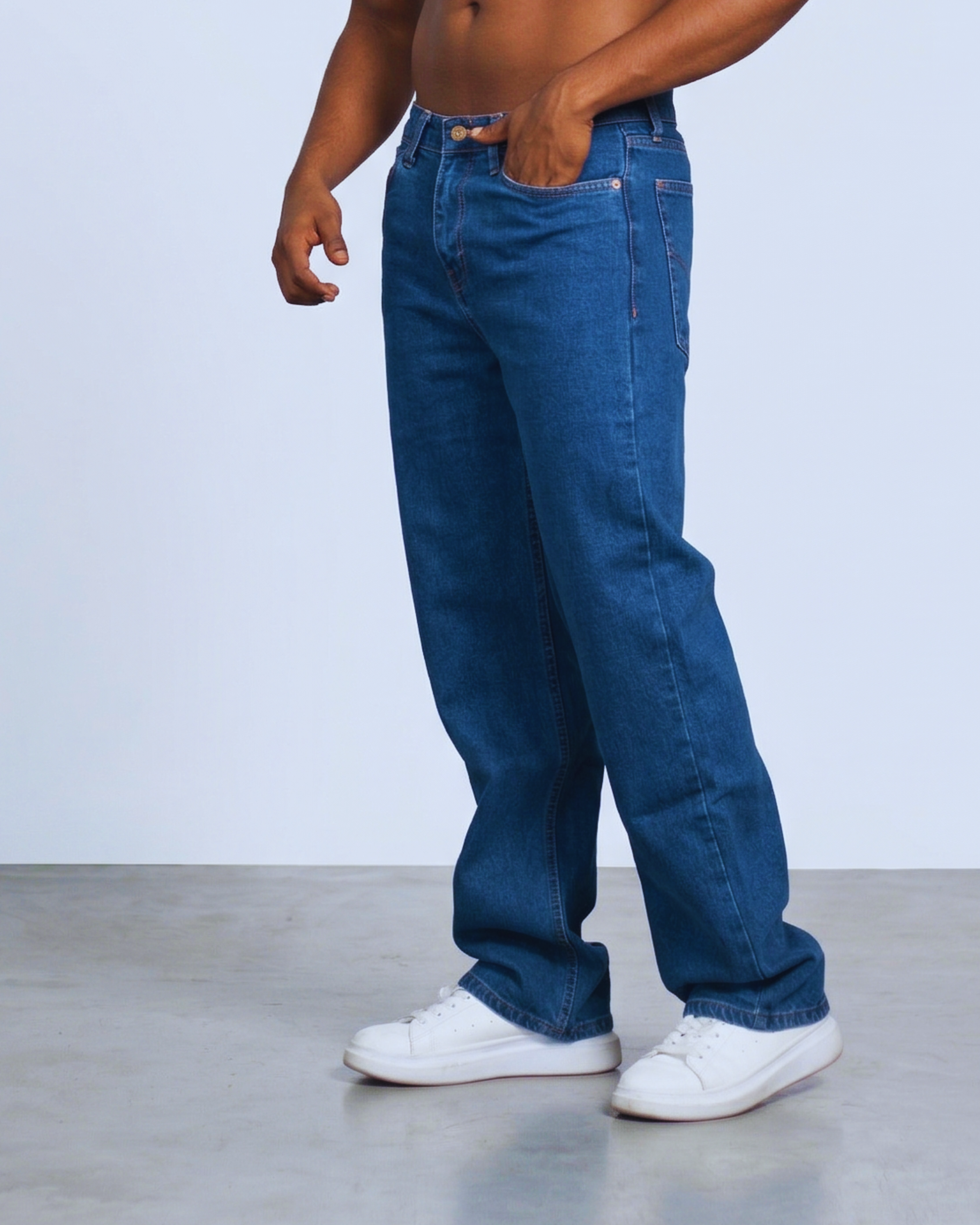 Relaxed Straight Jeans